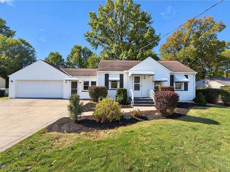 6526 Engle Road, Brook Park, OH 44142 Photo 1