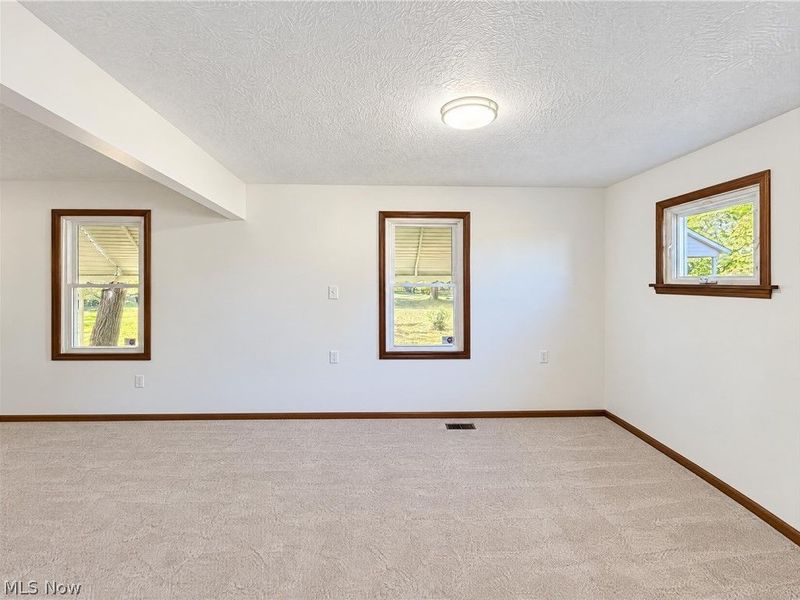 6526 Engle Road, Brook Park, OH 44142 Photo 6