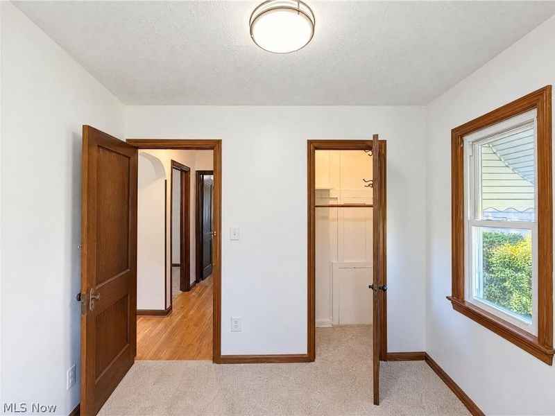 6526 Engle Road, Brook Park, OH 44142 Photo 8