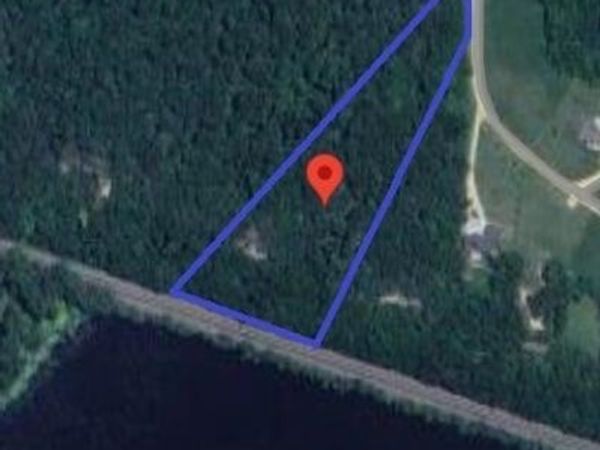 4997 Starlight Lane, Cassville, WI 53806