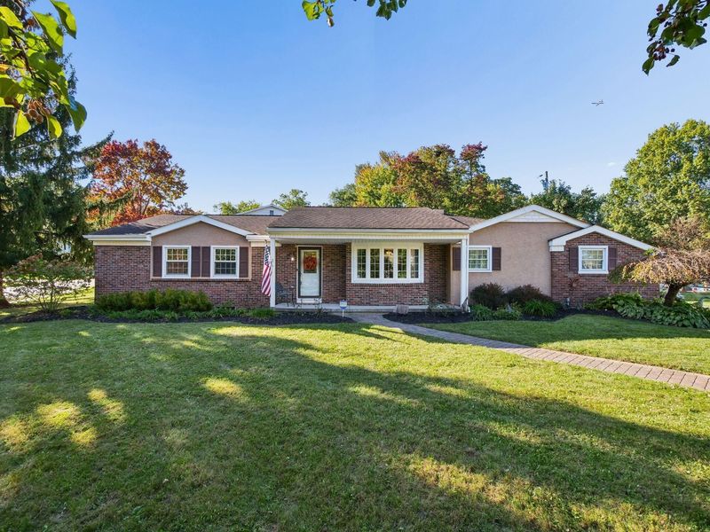 11 Somerset Road, Delaware, OH 43015 Photo 2