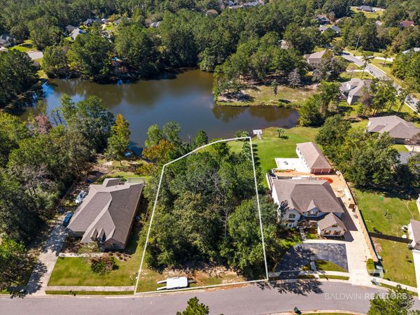 - Cramblitt Lane, Bay Minette, AL 36507