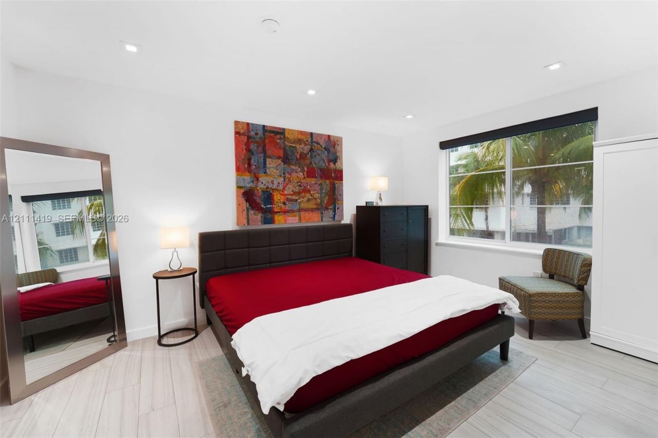 1460 Ocean Dr , Unit 307, Miami Beach, FL 33139 Photo