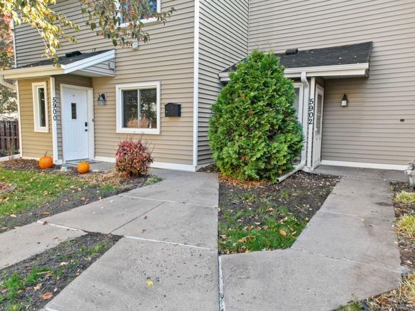 5902 Cahill Avenue, Inver Grove Heights, MN 55076
