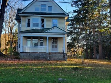 7311 Milestrip Road , Orchard Park, NY 14127