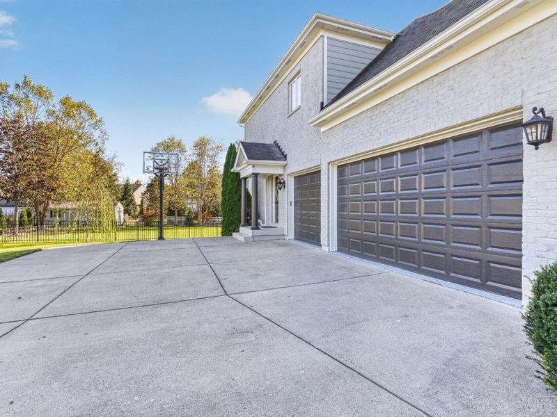 688 Ascot Drive, Hamilton Township, OH 45039 Photo 45