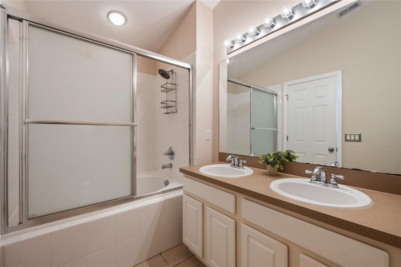 8516 Danforth Drive , Windermere, FL 34786 Photo