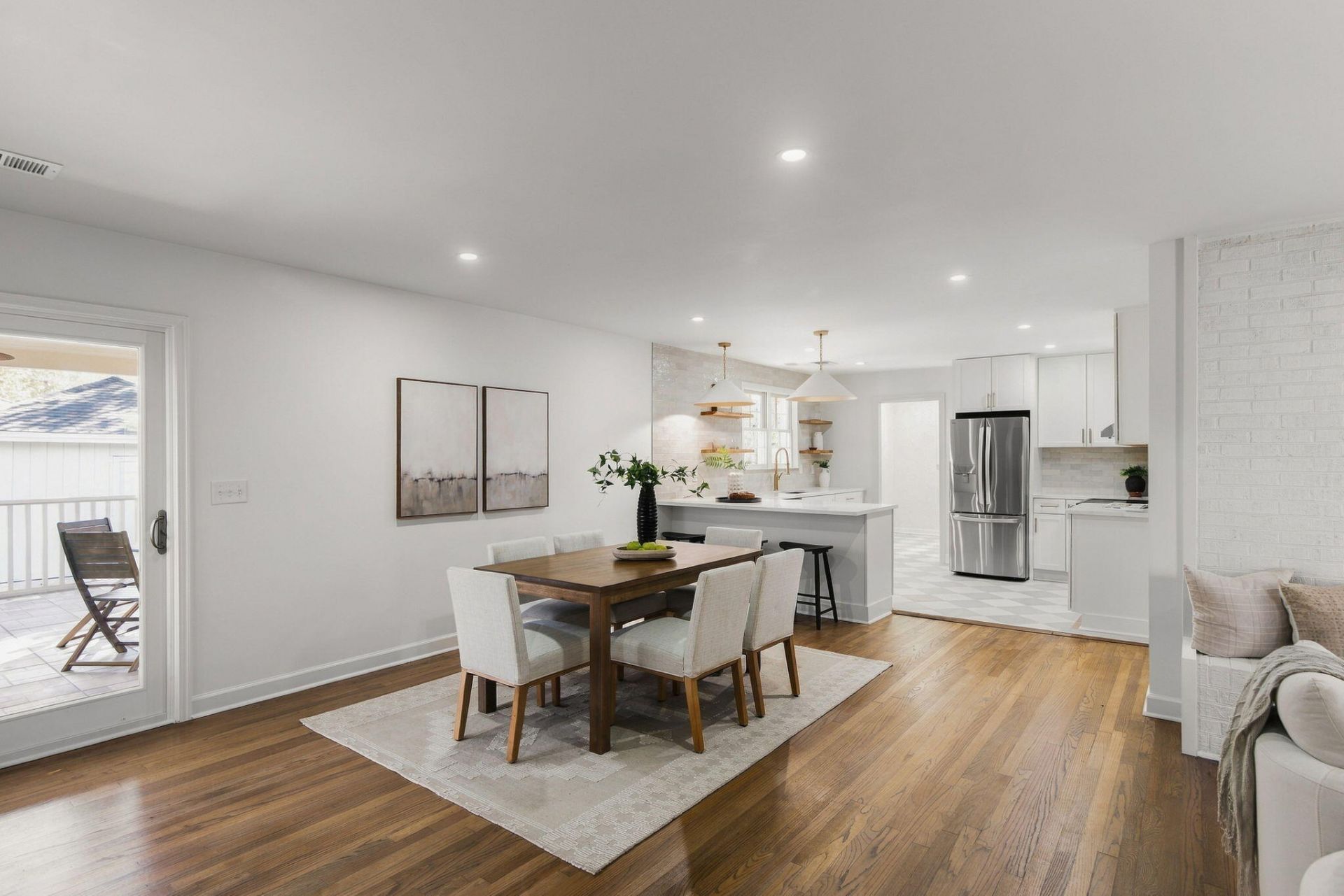 28 Farmfield Avenue Photo 11