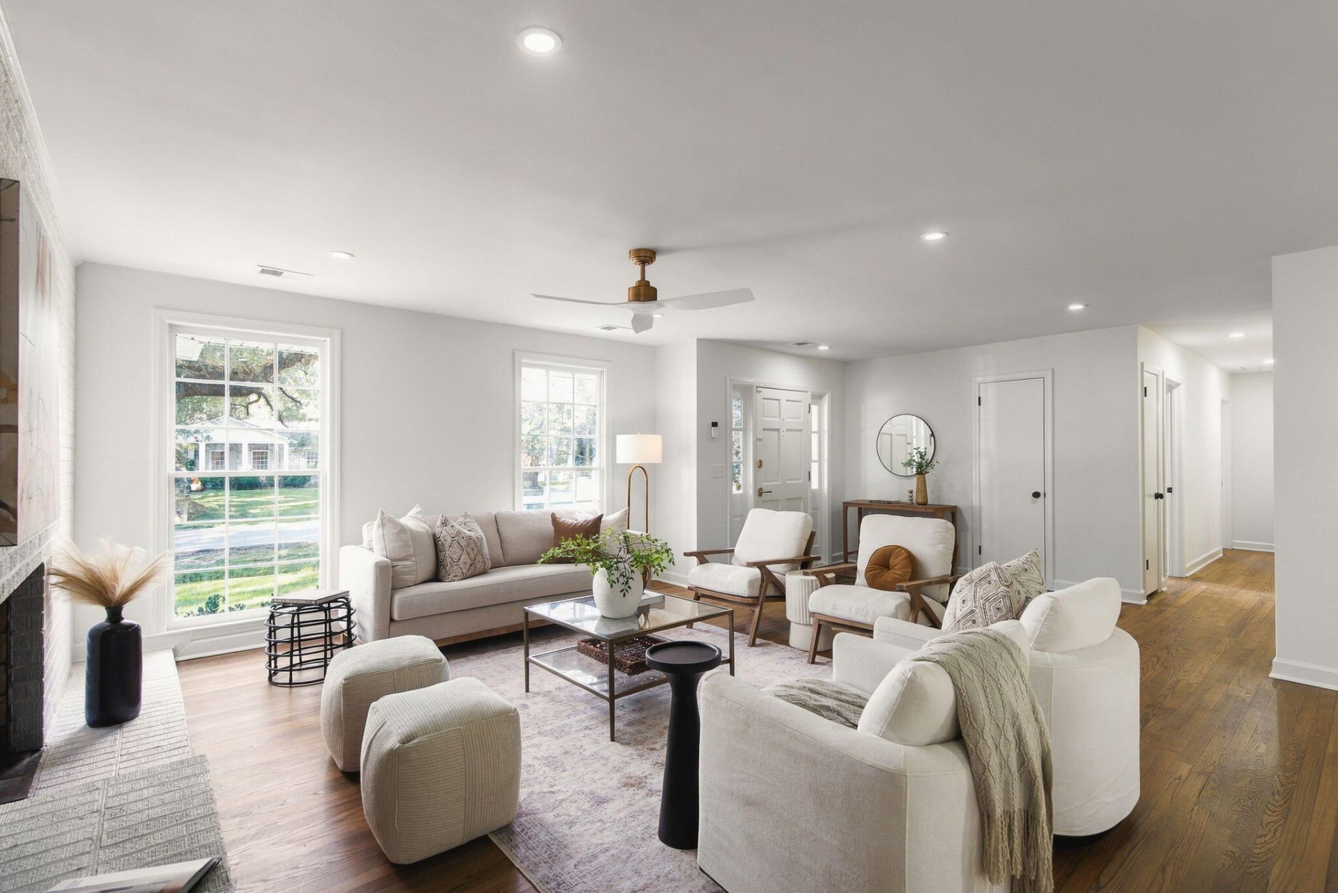 28 Farmfield Avenue Photo 8