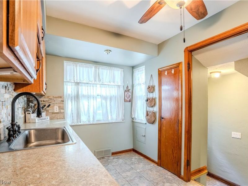 2205 Brookview Boulevard, Parma, OH 44134 Photo 13