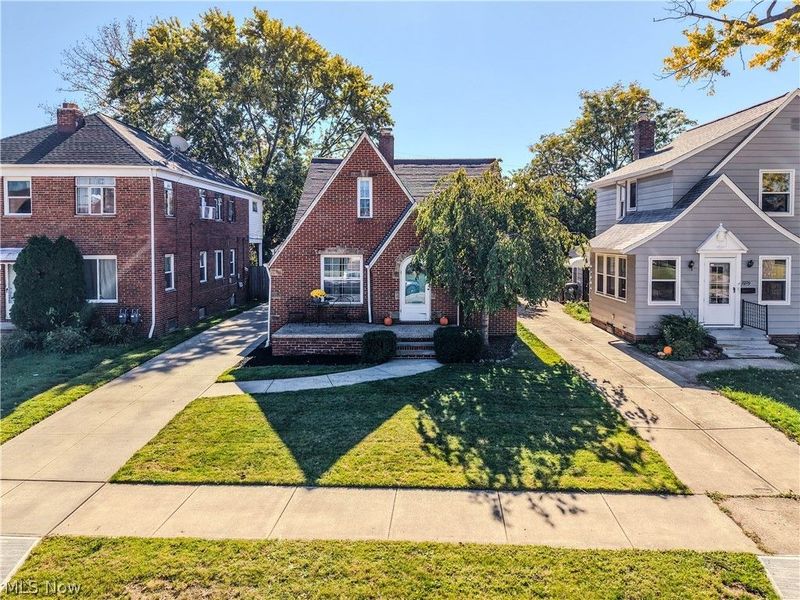 2205 Brookview Boulevard, Parma, OH 44134 Photo 3