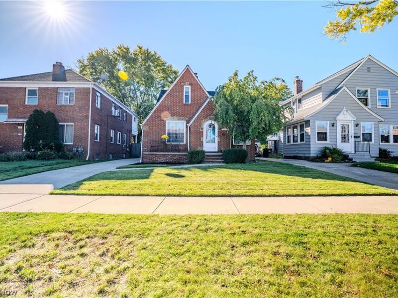 2205 Brookview Boulevard, Parma, OH 44134 Photo 8