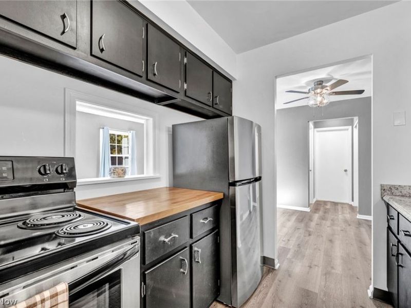 7050 Carriage Hill Drive, Unit 203, Brecksville, OH 44141 Photo 16