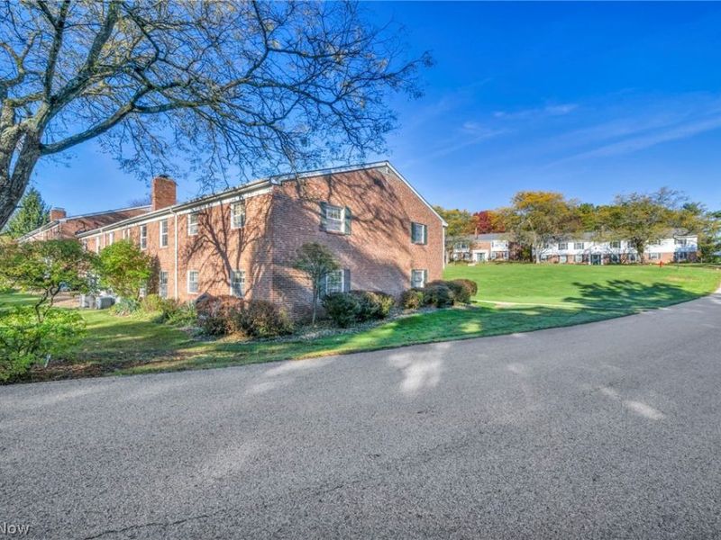 7050 Carriage Hill Drive, Unit 203, Brecksville, OH 44141 Photo 26