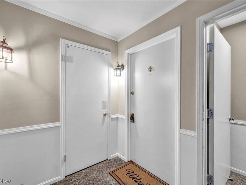 7050 Carriage Hill Drive, Unit 203, Brecksville, OH 44141 Photo 8