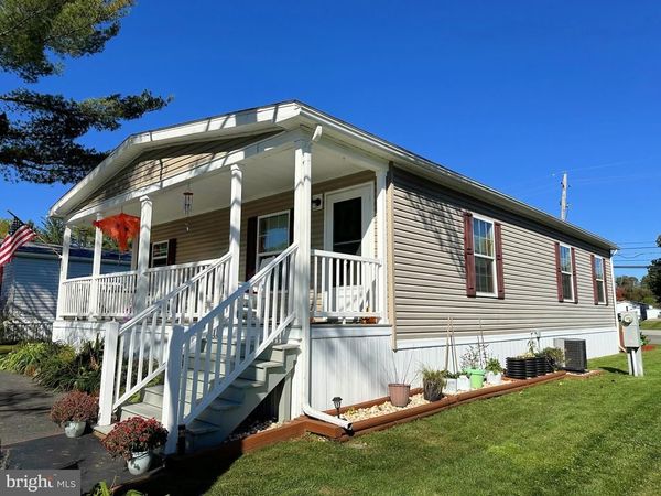 13 STANDISH LANE , HEREFORD, PA 18056