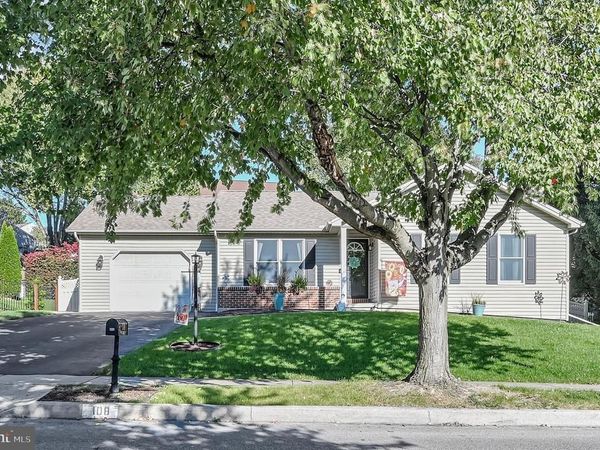 108 GRAYSTONE DRIVE , HUMMELSTOWN, PA 17036