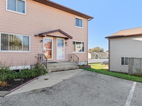 2828 24th Street NW, Unit 4, Rochester, MN 55901