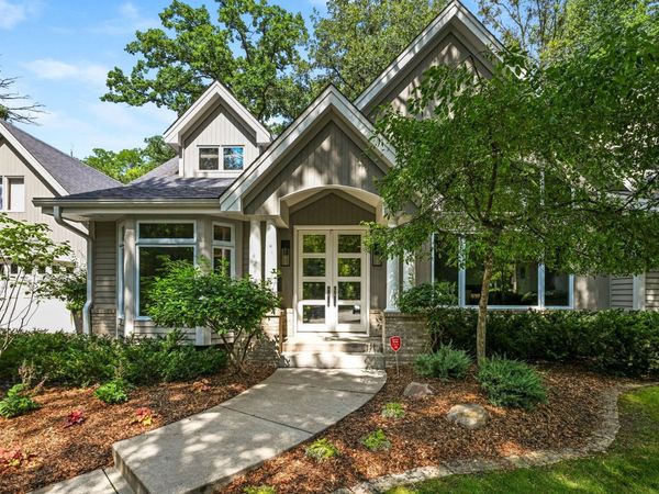 4541 Meadow Road , Edina, MN 55424