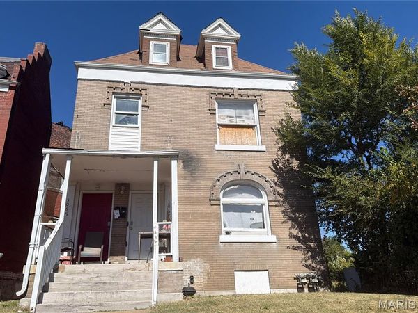 5067 Enright Avenue , St Louis, MO 63108