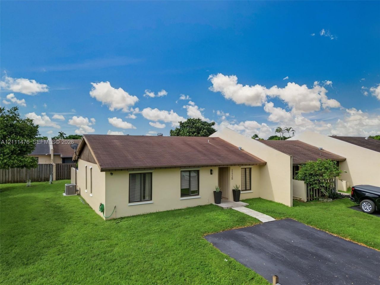 11720 SW 122nd Pl, Miami, FL 33186 Main Photo