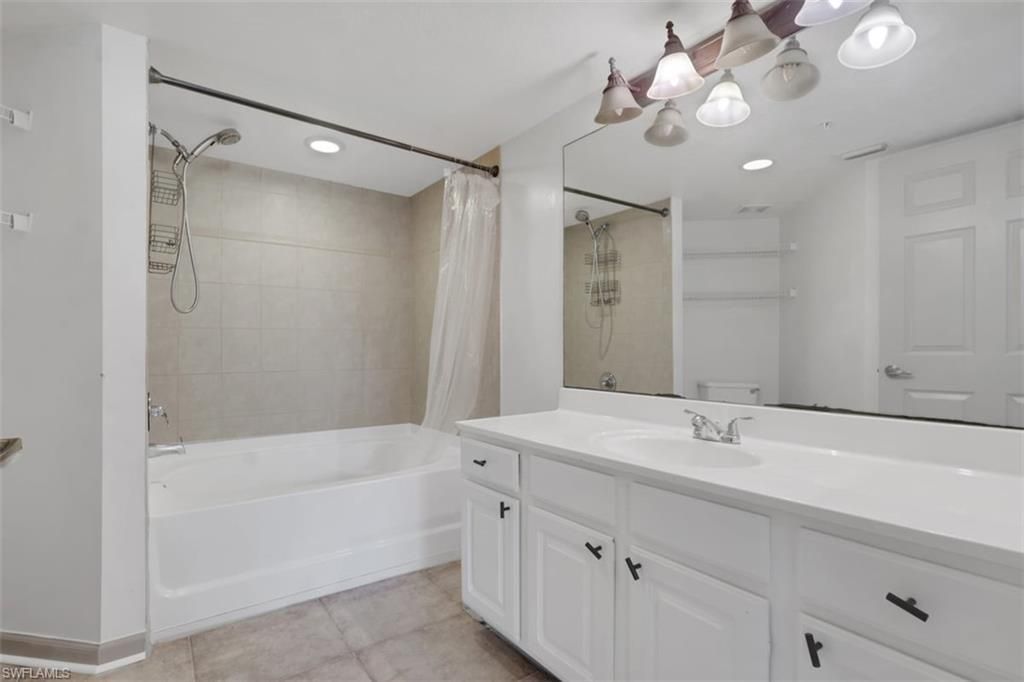 4113 Residence Dr , Unit 217, Fort Myers, FL 33901 Photo
