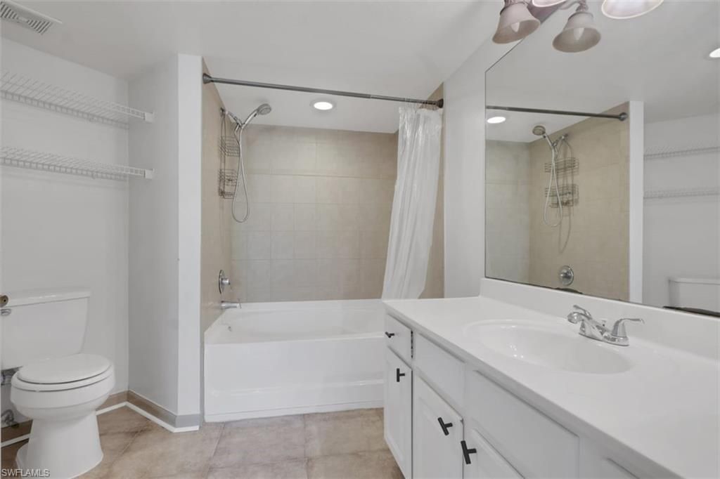 4113 Residence Dr , Unit 217, Fort Myers, FL 33901 Photo