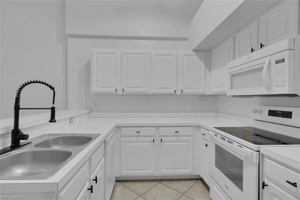 4113 Residence Dr , Unit 217, Fort Myers, FL 33901 Photo