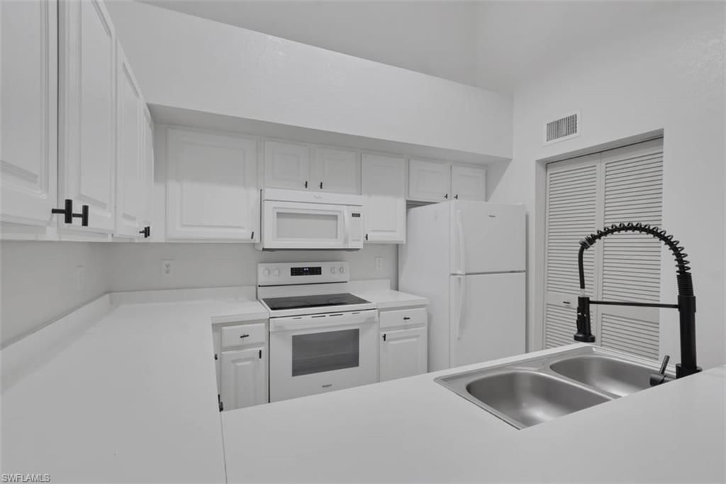 4113 Residence Dr , Unit 217, Fort Myers, FL 33901 Photo