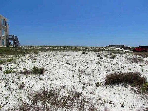7871 Gulf Blvd, Unit A, Navarre Beach, FL 32566