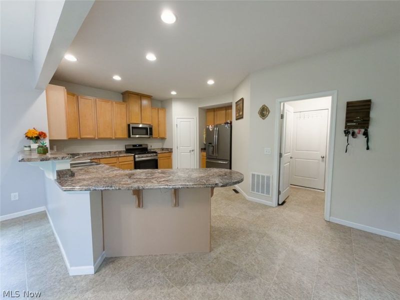 867 Starr Ridge Street SE, Massillon, OH 44646 Photo 9