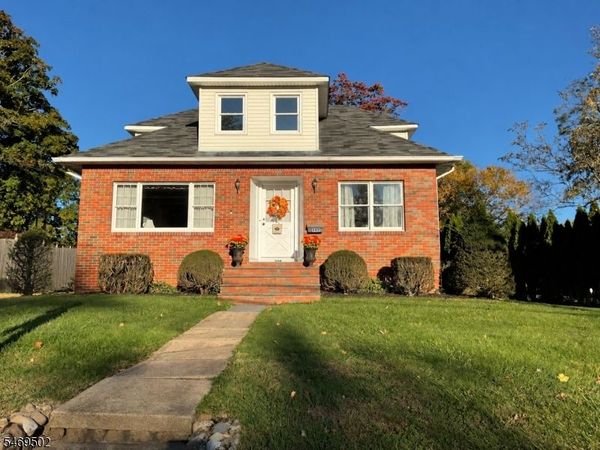 309 Erie Ave, Midland Park, NJ 07432