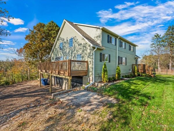 43W340 Smith Road , Elburn, IL 60119