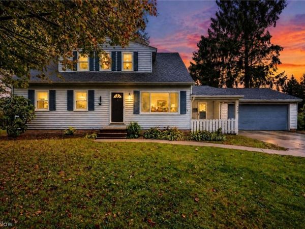 6981 Elmwood Drive, Solon, OH 44139