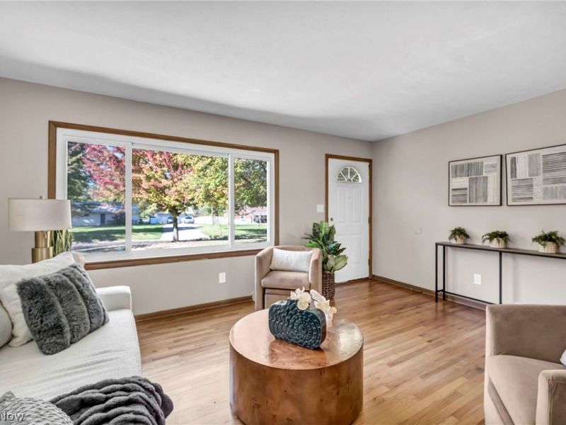 6981 Elmwood Drive, Solon, OH 44139 Photo 10