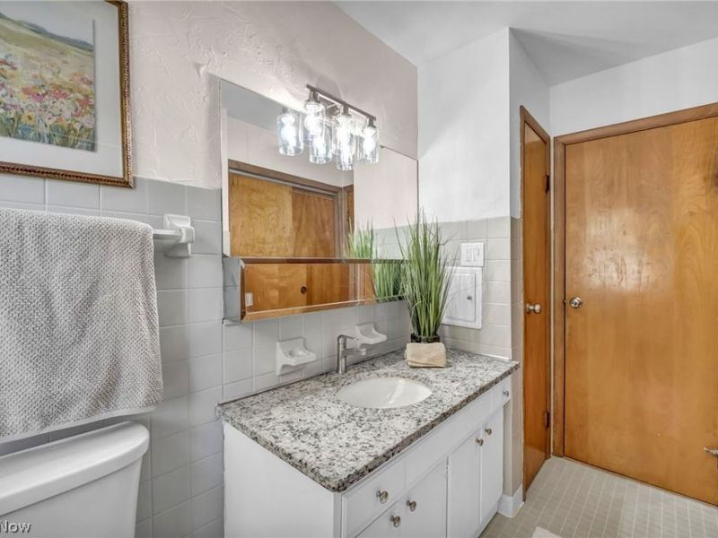 6981 Elmwood Drive, Solon, OH 44139 Photo 36