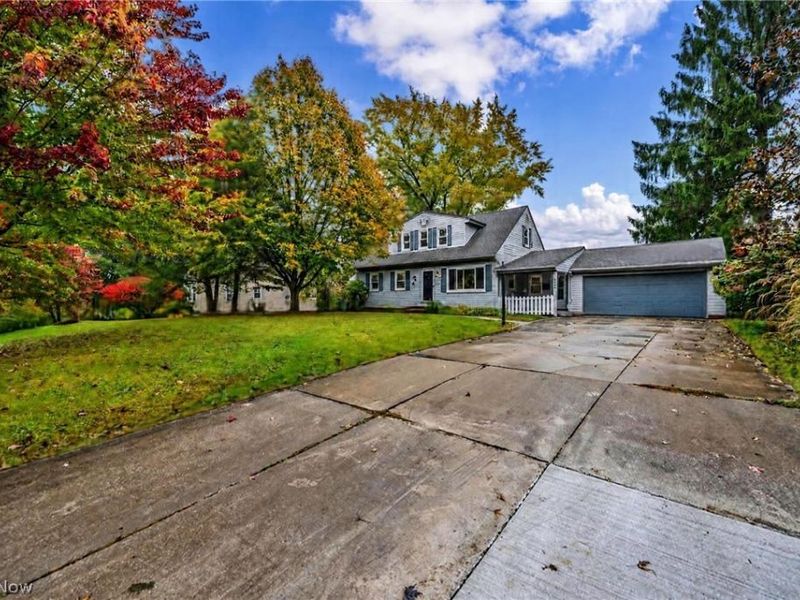 6981 Elmwood Drive, Solon, OH 44139 Photo 5
