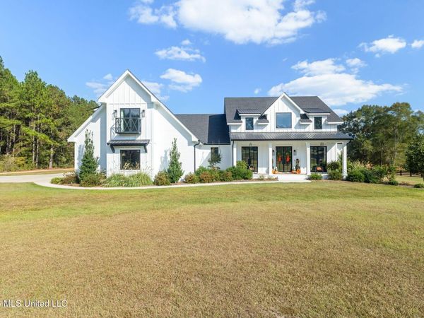 8 Grady , Sumrall, MS 39482