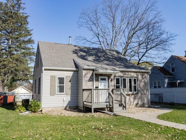 813 Bourland Avenue, Waterloo, IA 50702