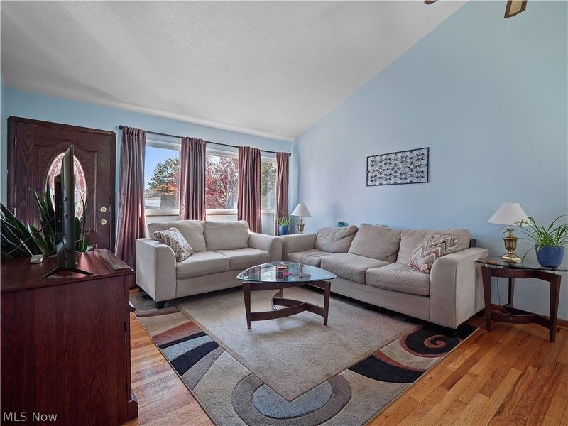 6402 Sandhurst Drive, Brook Park, OH 44142 Photo 14