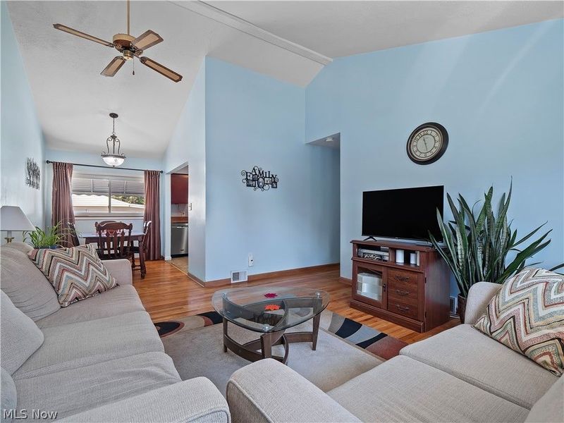 6402 Sandhurst Drive, Brook Park, OH 44142 Photo 16