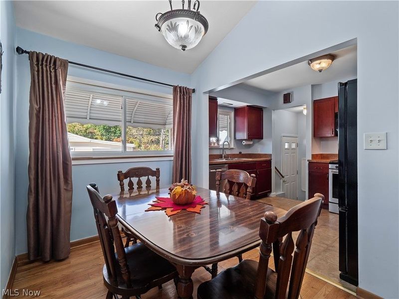 6402 Sandhurst Drive, Brook Park, OH 44142 Photo 18