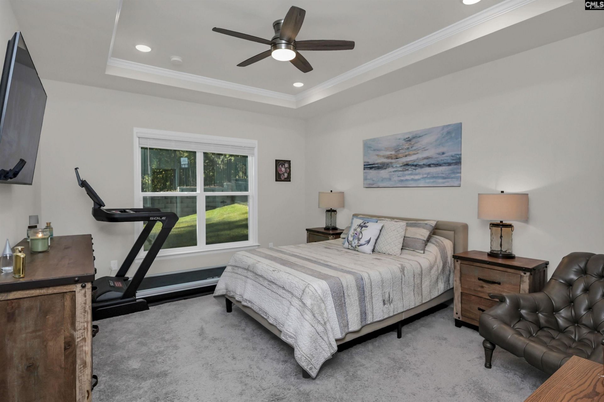 655 Carters Grove Lane  Photo 9