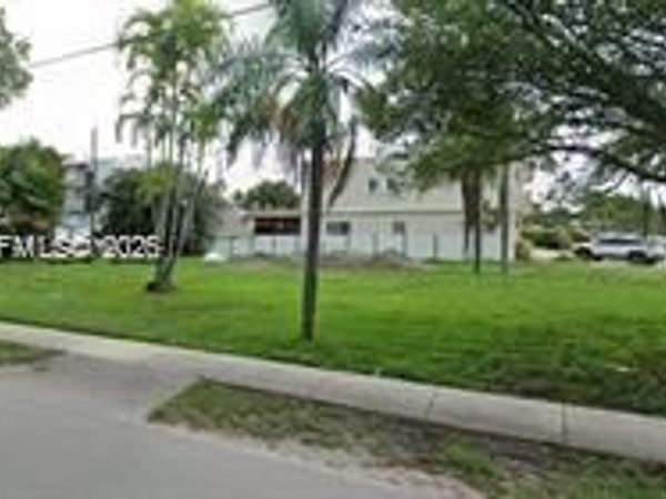 1700 Mayo St , Hollywood, FL 33020