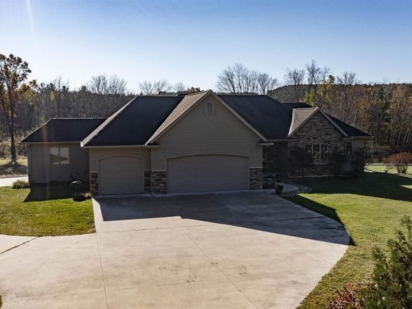 11079 BADGER DRIVE, Waupaca, WI 54981