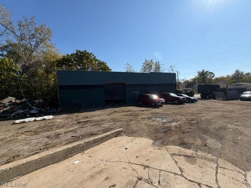 16801 S Miles Road, Cleveland, OH 44128 Photo 24
