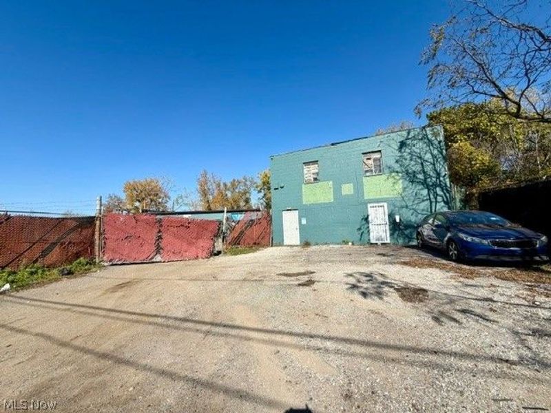 16801 S Miles Road, Cleveland, OH 44128 Photo 3