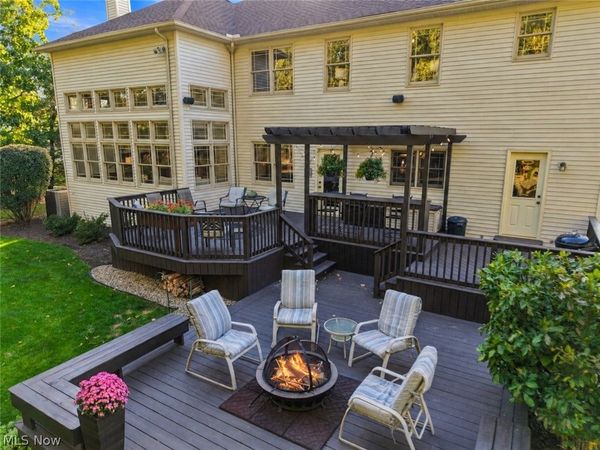 11627 Fox Grove, Strongsville, OH 44149