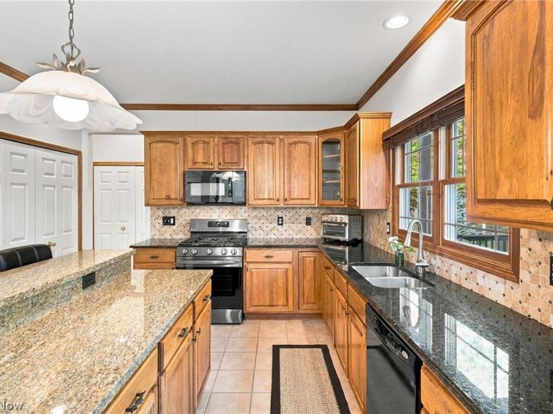 11627 Fox Grove, Strongsville, OH 44149 Photo 13