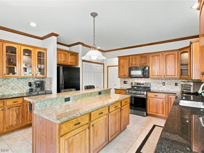 11627 Fox Grove, Strongsville, OH 44149 Photo 14